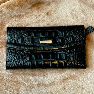 Brahmin Melbourne Wallet